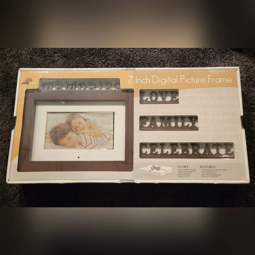 Digital Picture Frame - Picture 1 of 6